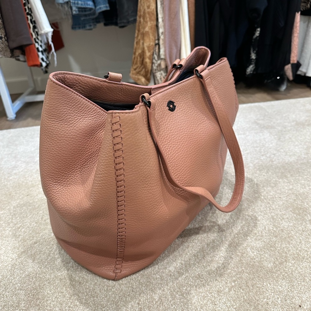 Dagne Dover XL Allen Tote Warm Dust